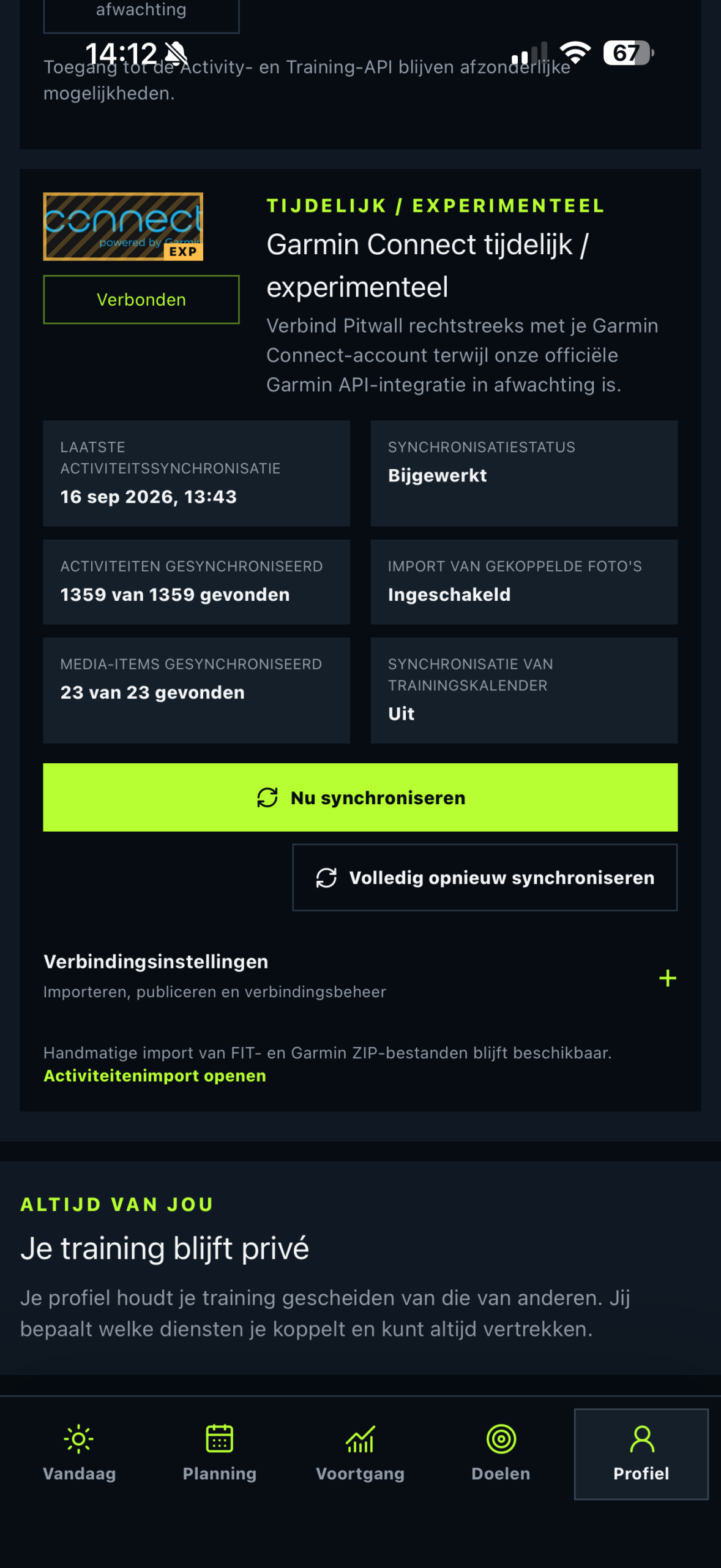 Mobiel Pitwall-scherm met de verbonden Garmin-koppeling en synchronisatiestatus.